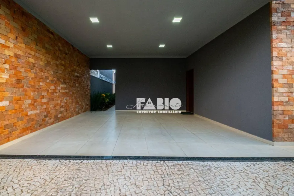 Casa com 3 quartos à venda, 248m2 em Parque das Amoras II, Sao Jose Do Rio Preto - SP - imagem 9 Foto 9 de Casa com 3 quartos à venda, 248m2 em Parque das Amoras II, Sao Jose Do Rio Preto - SP
