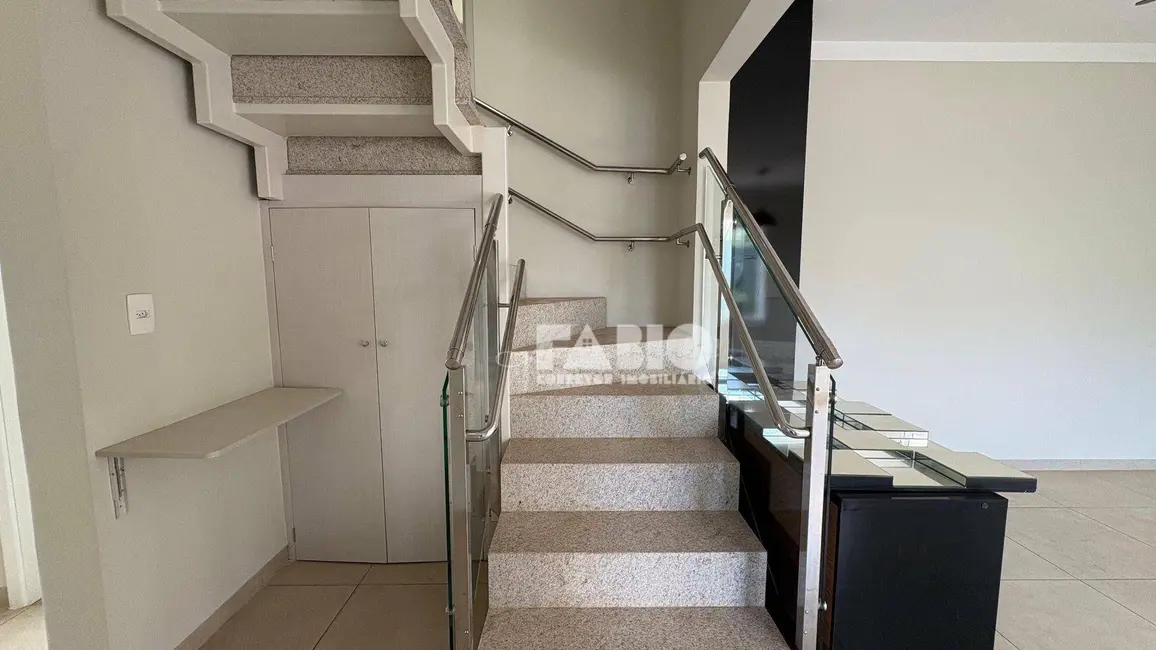 Casa de Condomínio com 3 quartos à venda, 200m2 em Village Imperial Residence, Sao Jose Do Rio Preto - SP - imagem 4 Foto 4 de Casa de Condomínio com 3 quartos à venda, 200m2 em Village Imperial Residence, Sao Jose Do Rio Preto - SP