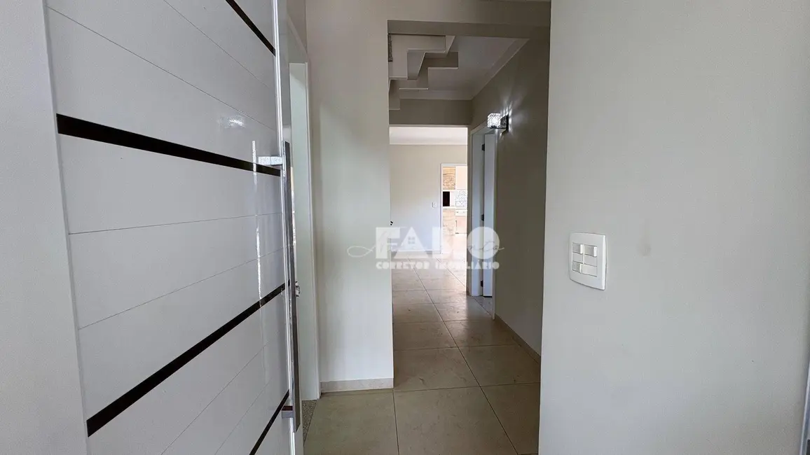 Casa de Condomínio com 3 quartos à venda, 200m2 em Village Imperial Residence, Sao Jose Do Rio Preto - SP - imagem 3 Foto 3 de Casa de Condomínio com 3 quartos à venda, 200m2 em Village Imperial Residence, Sao Jose Do Rio Preto - SP
