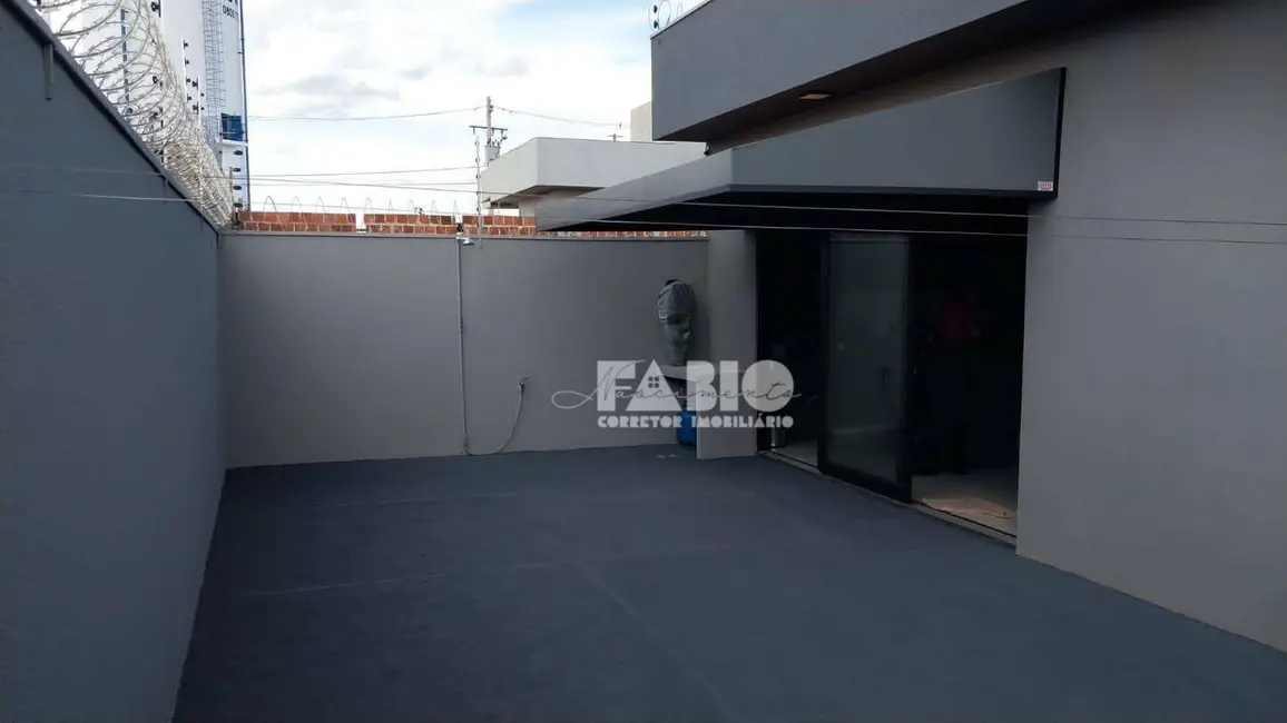 Foto 3 de Casa com 3 quartos à venda, 200m2 em Sao Jose Do Rio Preto - SP