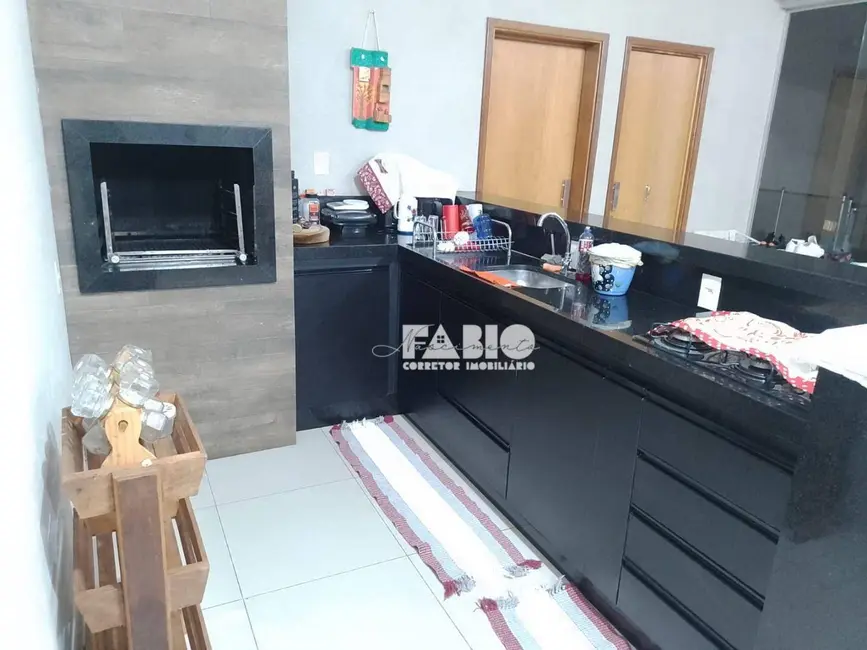 Casa com 2 quartos à venda, 230m2 em Residencial Santa Cruz, Sao Jose Do Rio Preto - SP - imagem 6 Foto 6 de Casa com 2 quartos à venda, 230m2 em Residencial Santa Cruz, Sao Jose Do Rio Preto - SP