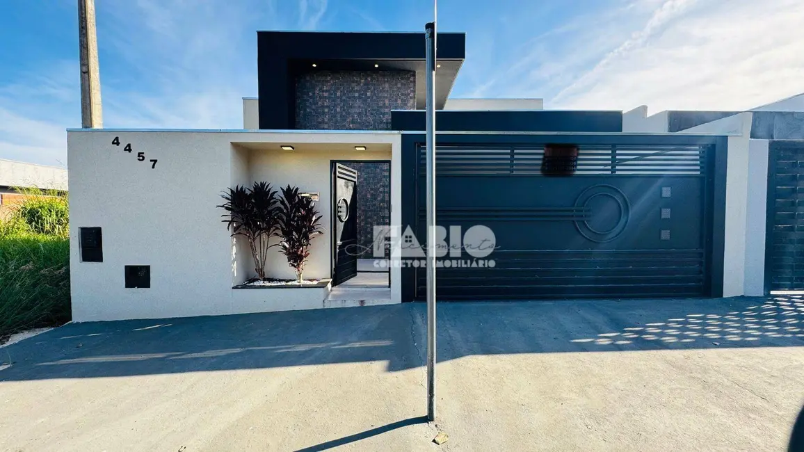 Foto 1 de Casa com 3 quartos à venda, 200m2 em Mirassol - SP