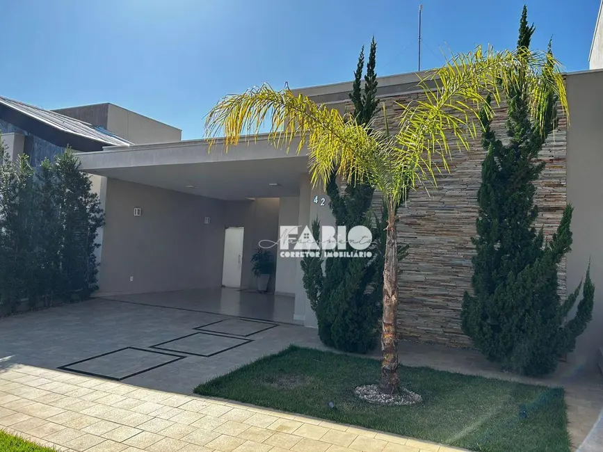 Casa de Condomínio com 3 quartos à venda, 253m2 em Residencial Figueira II, Sao Jose Do Rio Preto - SP - imagem 3 Foto 3 de Casa de Condomínio com 3 quartos à venda, 253m2 em Residencial Figueira II, Sao Jose Do Rio Preto - SP