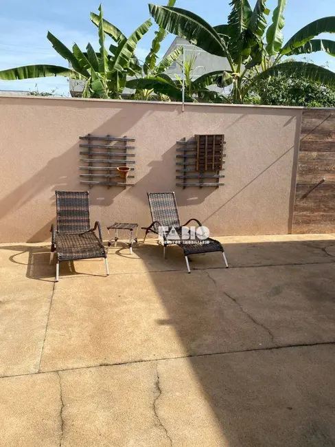 Foto 2 de Casa com 2 quartos à venda, 200m2 em Vila Toninho, Sao Jose Do Rio Preto - SP