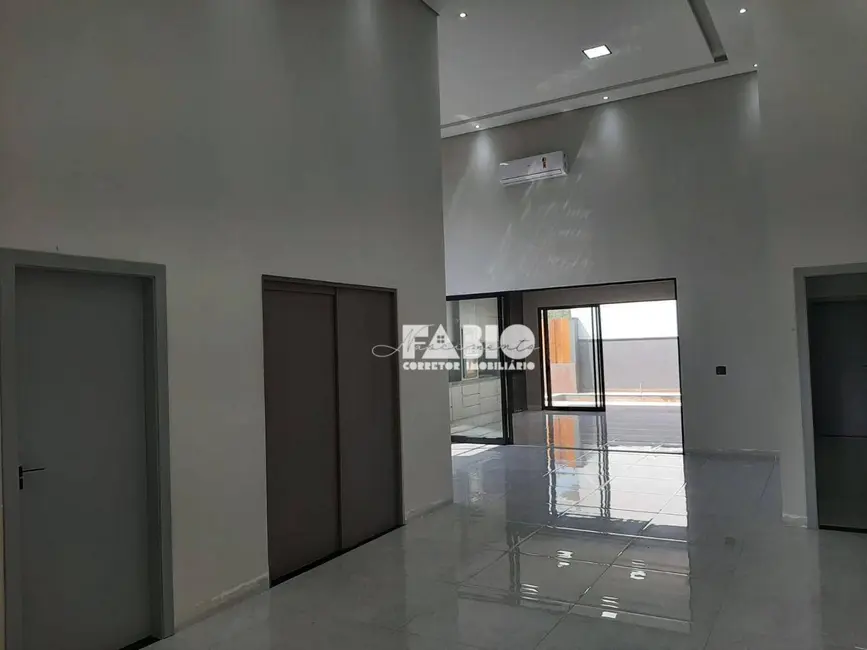 Foto 3 de Casa de Condomínio com 3 quartos à venda, 560m2 em Residencial Jardins, Sao Jose Do Rio Preto - SP