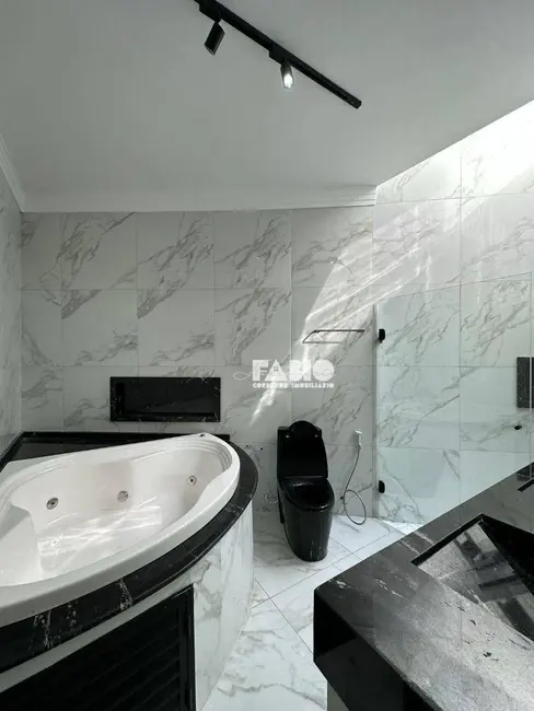 Casa de Condomínio com 3 quartos à venda, 302m2 em Residencial Maria Júlia, Sao Jose Do Rio Preto - SP - imagem 4 Foto 4 de Casa de Condomínio com 3 quartos à venda, 302m2 em Residencial Maria Júlia, Sao Jose Do Rio Preto - SP