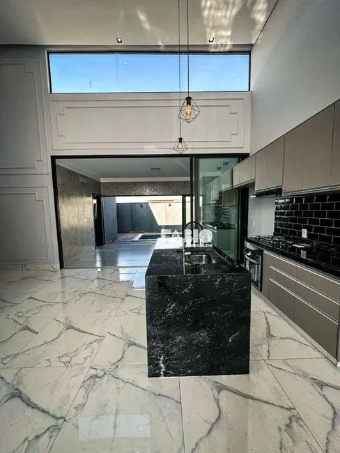 Casa de Condomínio com 3 quartos à venda, 302m2 em Residencial Maria Júlia, Sao Jose Do Rio Preto - SP - imagem 7 Foto 7 de Casa de Condomínio com 3 quartos à venda, 302m2 em Residencial Maria Júlia, Sao Jose Do Rio Preto - SP