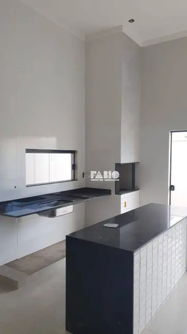 Casa com 2 quartos à venda, 220m2 em Centro, Bady Bassitt - SP - imagem 5 Foto 5 de Casa com 2 quartos à venda, 220m2 em Centro, Bady Bassitt - SP