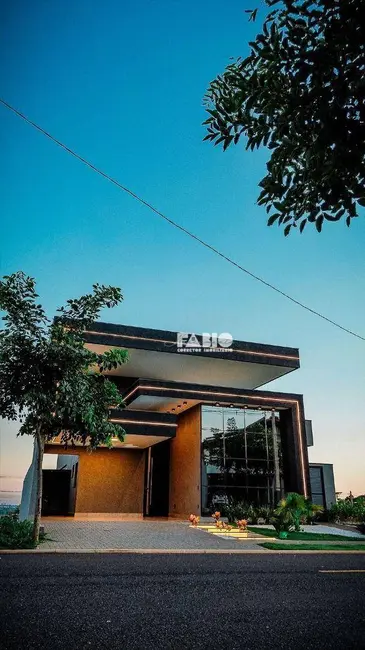 Foto 1 de Casa de Condomínio com 3 quartos à venda, 305m2 em Mirassol - SP