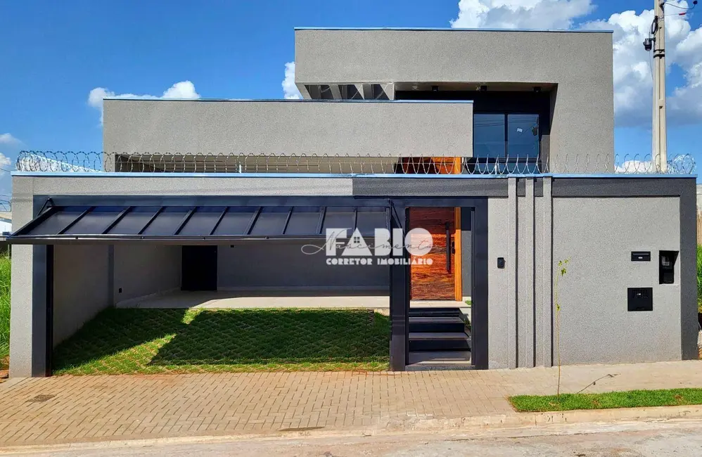 Foto 1 de Casa com 3 quartos à venda, 200m2 em Sao Jose Do Rio Preto - SP