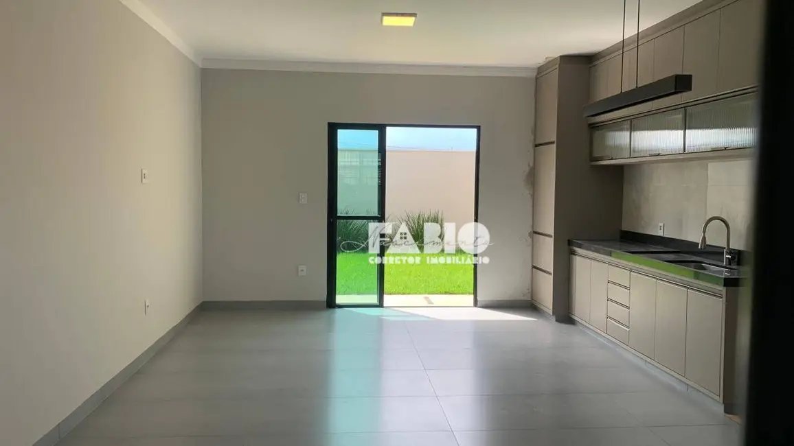 Foto 1 de Casa com 3 quartos à venda, 200m2 em Sao Jose Do Rio Preto - SP