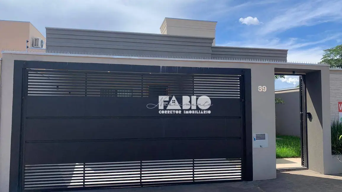 Foto 2 de Casa com 3 quartos à venda, 200m2 em Sao Jose Do Rio Preto - SP