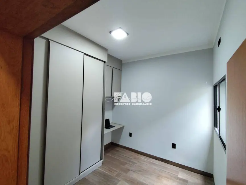 Casa com 3 quartos à venda, 200m2 em Vila São Jorge, Sao Jose Do Rio Preto - SP - imagem 3 Foto 3 de Casa com 3 quartos à venda, 200m2 em Vila São Jorge, Sao Jose Do Rio Preto - SP
