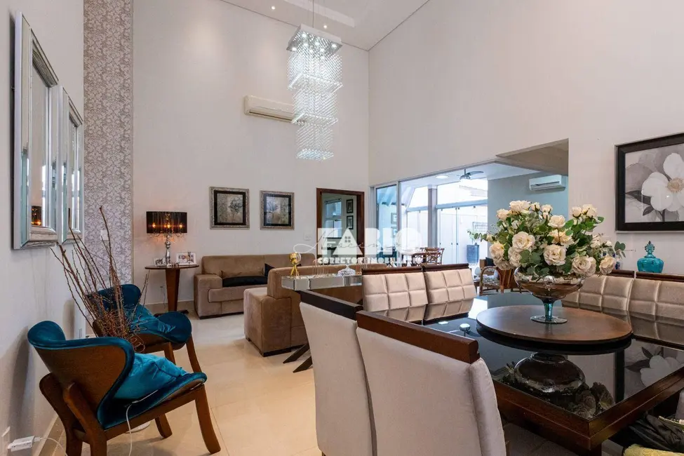 Casa de Condomínio com 3 quartos à venda, 450m2 em Parque Residencial Damha V, Sao Jose Do Rio Preto - SP - imagem 9 Foto 9 de Casa de Condomínio com 3 quartos à venda, 450m2 em Parque Residencial Damha V, Sao Jose Do Rio Preto - SP