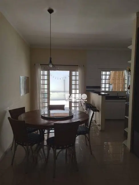 Foto 9 de Casa com 2 quartos à venda, 200m2 em Jardim Astúrias, Sao Jose Do Rio Preto - SP