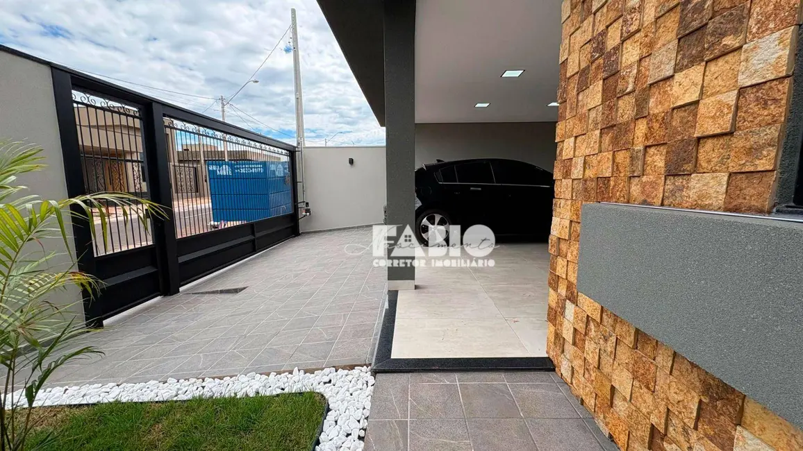 Casa de Condomínio com 3 quartos à venda, 200m2 em Vila São Jorge, Sao Jose Do Rio Preto - SP - imagem 4 Foto 4 de Casa de Condomínio com 3 quartos à venda, 200m2 em Vila São Jorge, Sao Jose Do Rio Preto - SP