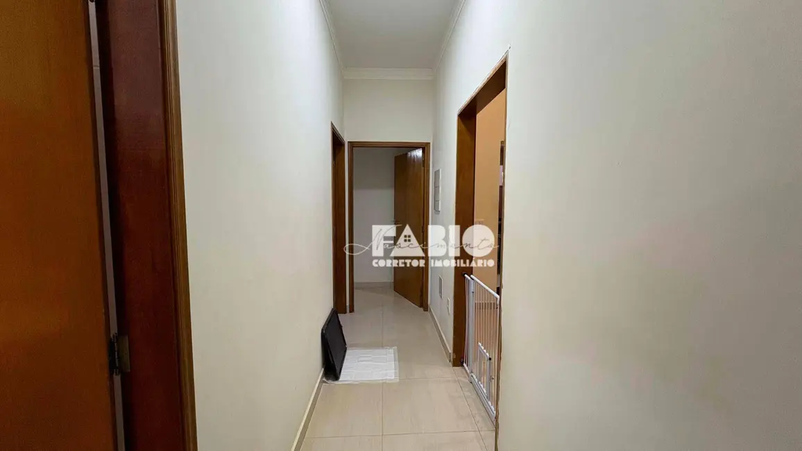 Casa de Condomínio com 3 quartos à venda, 200m2 em Parque Residencial Nature I, Sao Jose Do Rio Preto - SP - imagem 9 Foto 9 de Casa de Condomínio com 3 quartos à venda, 200m2 em Parque Residencial Nature I, Sao Jose Do Rio Preto - SP