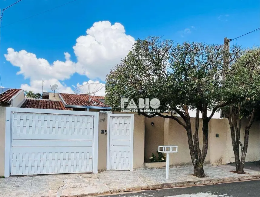 Foto 1 de Casa com 2 quartos à venda, 200m2 em Mirassol - SP