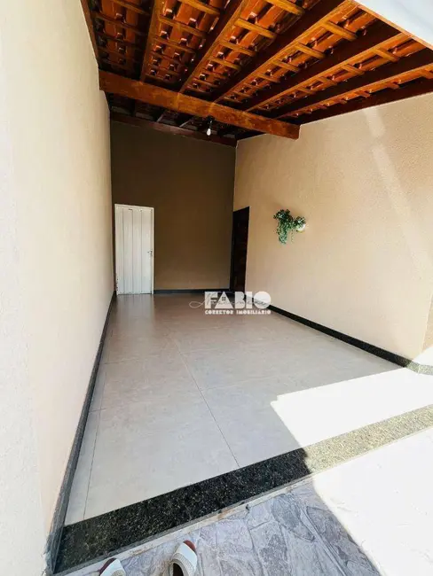 Foto 2 de Casa com 2 quartos à venda, 200m2 em Mirassol - SP