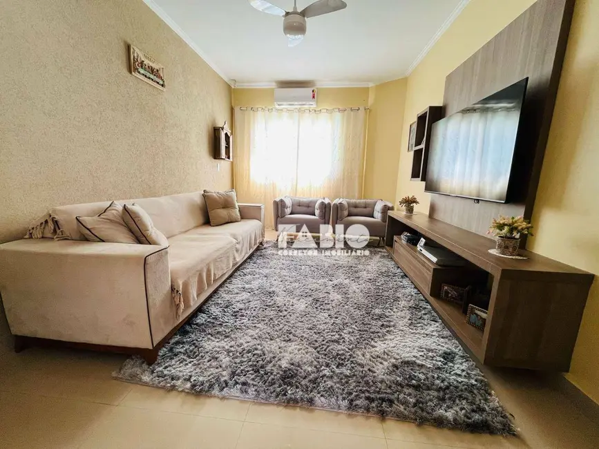 Foto 4 de Casa com 2 quartos à venda, 200m2 em Mirassol - SP