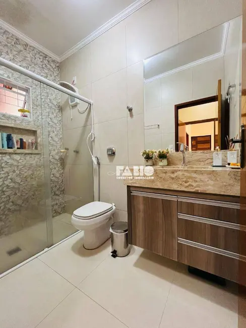 Foto 9 de Casa com 2 quartos à venda, 200m2 em Mirassol - SP