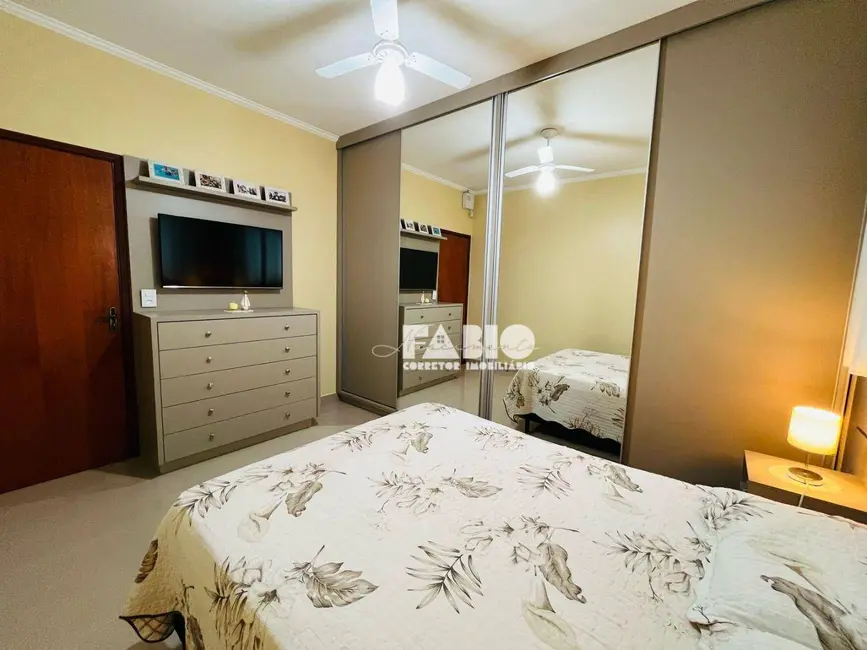 Foto 8 de Casa com 2 quartos à venda, 200m2 em Mirassol - SP