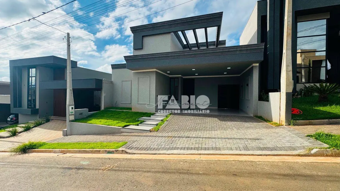 Casa de Condomínio com 3 quartos à venda, 253m2 em Residencial Maria Júlia, Sao Jose Do Rio Preto - SP - imagem 3 Foto 3 de Casa de Condomínio com 3 quartos à venda, 253m2 em Residencial Maria Júlia, Sao Jose Do Rio Preto - SP