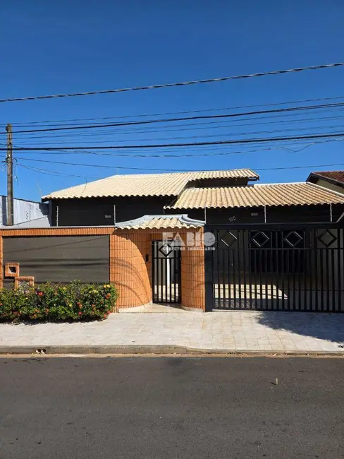 Casa com 3 quartos à venda, 360m2 em Jardim Caparroz, Sao Jose Do Rio Preto - SP - imagem 2 Foto 2 de Casa com 3 quartos à venda, 360m2 em Jardim Caparroz, Sao Jose Do Rio Preto - SP