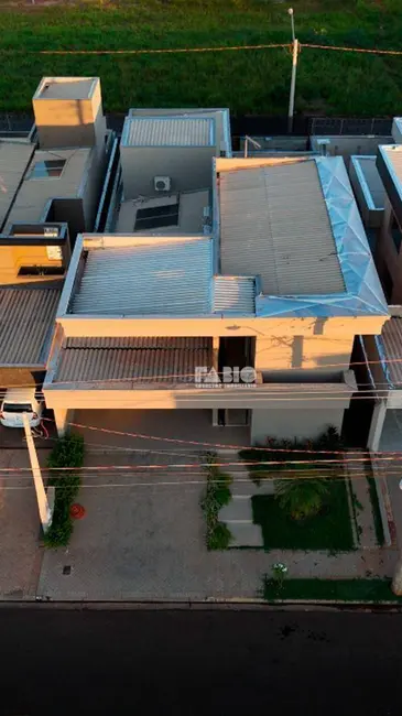 Casa de Condomínio com 3 quartos à venda, 360m2 em Quinta do Lago Residence, Sao Jose Do Rio Preto - SP - imagem 4 Foto 4 de Casa de Condomínio com 3 quartos à venda, 360m2 em Quinta do Lago Residence, Sao Jose Do Rio Preto - SP