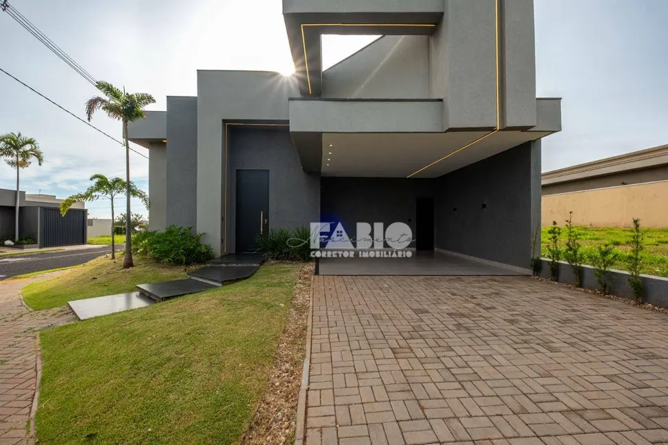 Foto 2 de Casa de Condomínio com 3 quartos à venda, 375m2 em Mirassol - SP