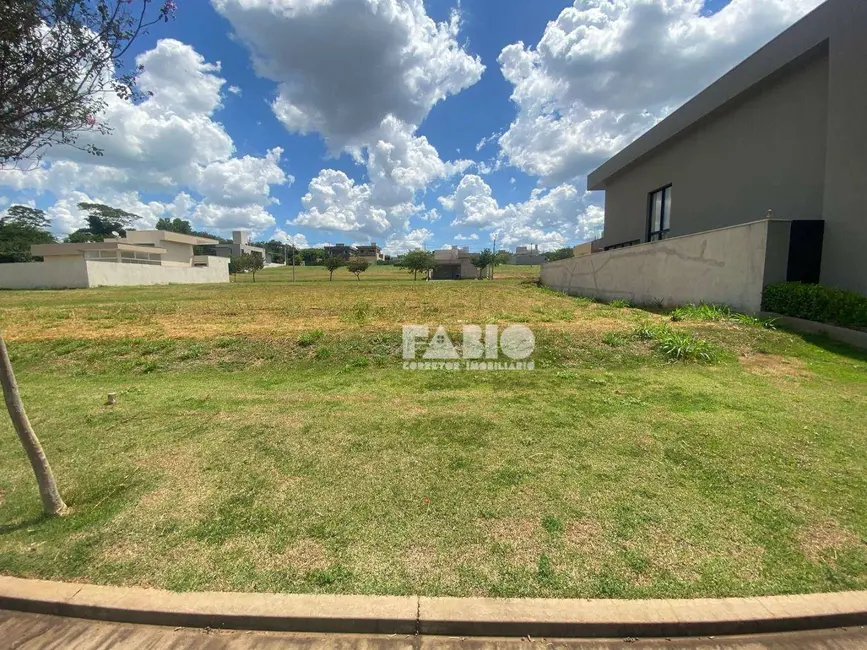 Foto 1 de Terreno / Lote à venda, 300m2 em Mirassol - SP