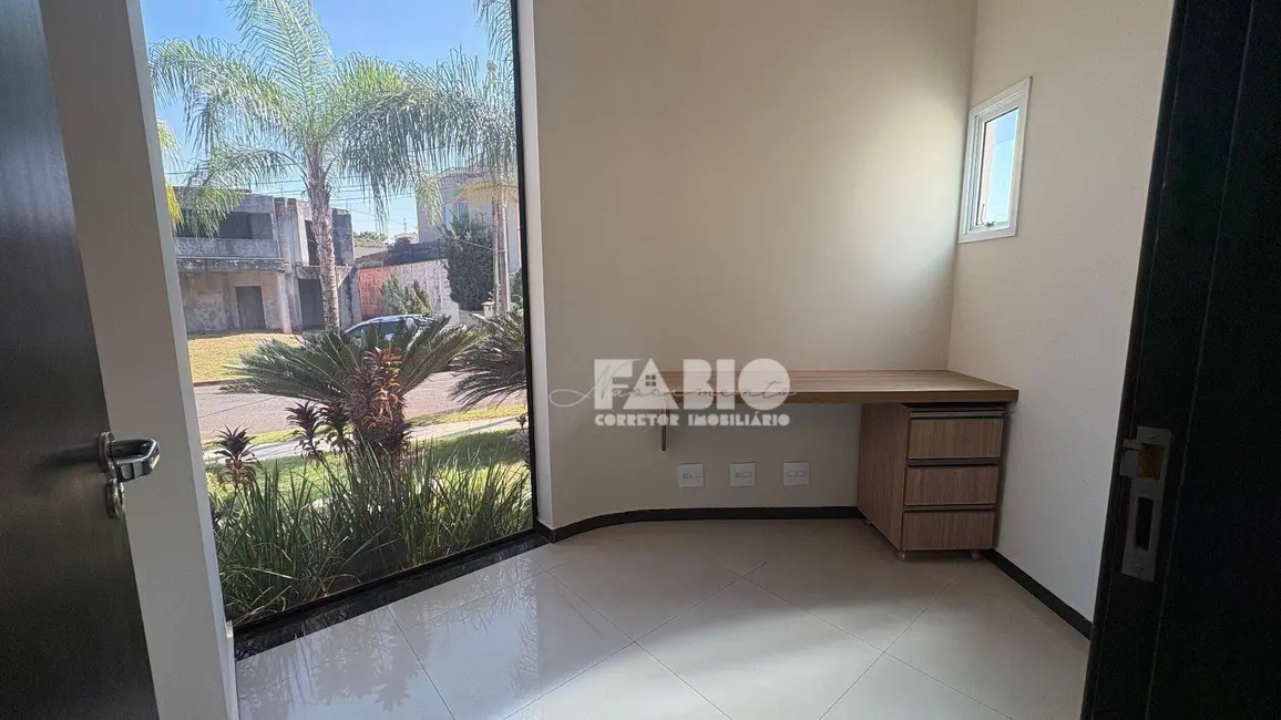 Casa de Condomínio com 3 quartos à venda, 400m2 em Residencial Gaivota I, Sao Jose Do Rio Preto - SP - imagem 8 Foto 8 de Casa de Condomínio com 3 quartos à venda, 400m2 em Residencial Gaivota I, Sao Jose Do Rio Preto - SP