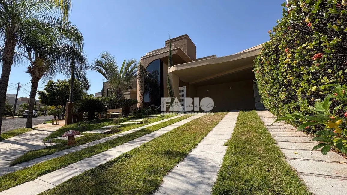 Casa de Condomínio com 3 quartos à venda, 400m2 em Residencial Gaivota I, Sao Jose Do Rio Preto - SP - imagem 3 Foto 3 de Casa de Condomínio com 3 quartos à venda, 400m2 em Residencial Gaivota I, Sao Jose Do Rio Preto - SP