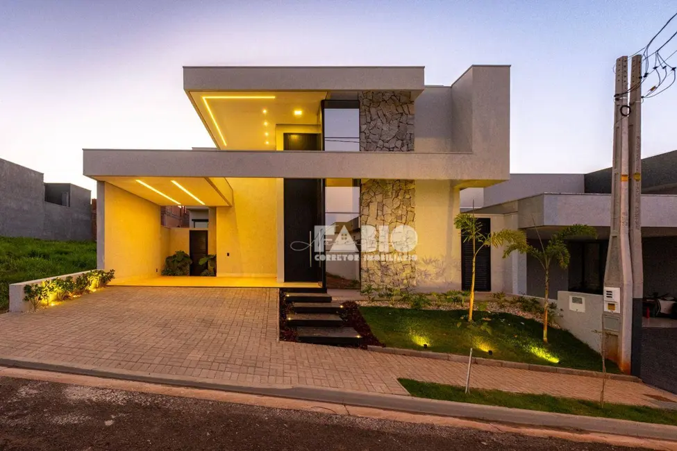 Casa de Condomínio com 3 quartos à venda, 276m2 em Sao Jose Do Rio Preto - SP - imagem 1 Foto 1 de Casa de Condomínio com 3 quartos à venda, 276m2 em Sao Jose Do Rio Preto - SP