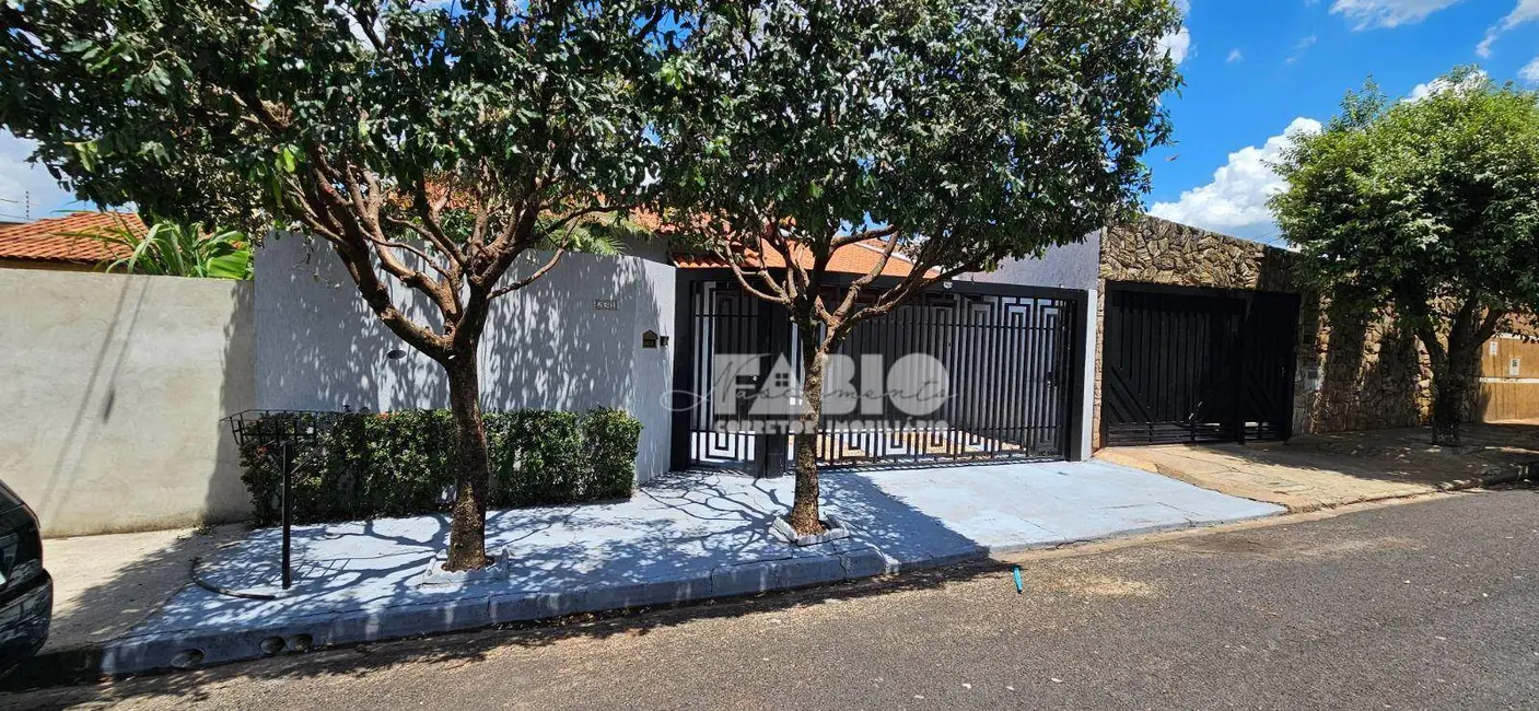 Foto 1 de Casa com 3 quartos à venda, 200m2 em Residencial Gabriela, Sao Jose Do Rio Preto - SP