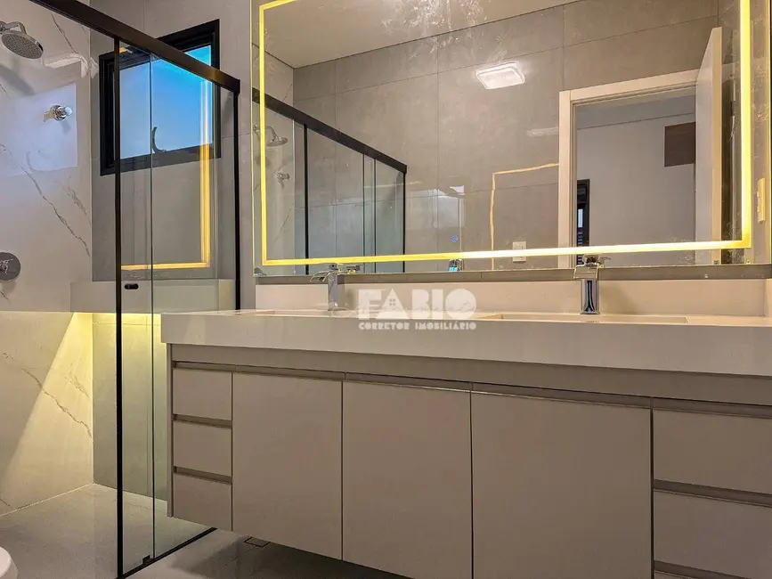 Casa de Condomínio com 3 quartos à venda, 276m2 em Sao Jose Do Rio Preto - SP - imagem 4 Foto 4 de Casa de Condomínio com 3 quartos à venda, 276m2 em Sao Jose Do Rio Preto - SP