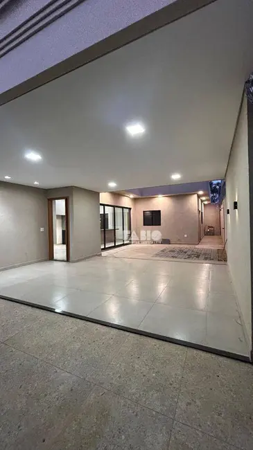 Foto 3 de Casa com 3 quartos à venda, 200m2 em Sao Jose Do Rio Preto - SP