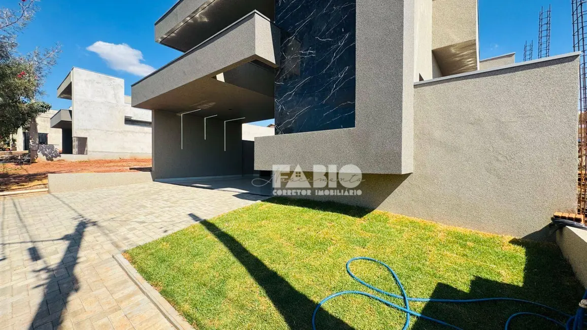 Foto 4 de Casa de Condomínio com 3 quartos à venda, 275m2 em Residencial Village Damha Rio Preto II, Sao Jose Do Rio Preto - SP