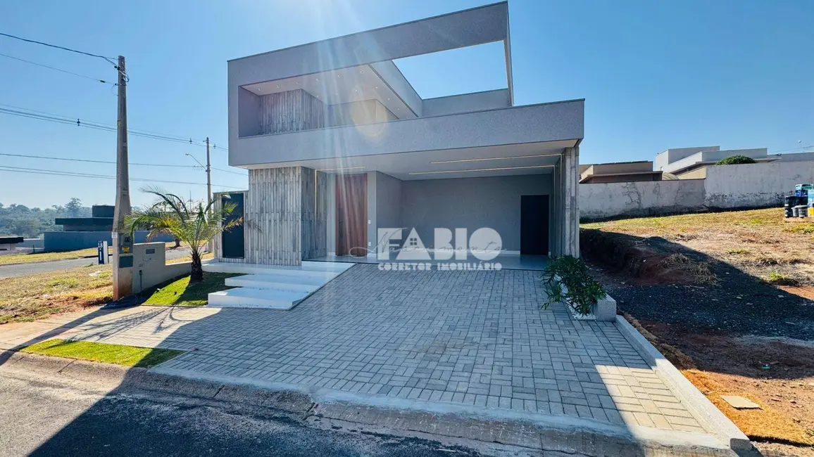 Foto 4 de Casa de Condomínio com 3 quartos à venda, 253m2 em Bady Bassitt - SP