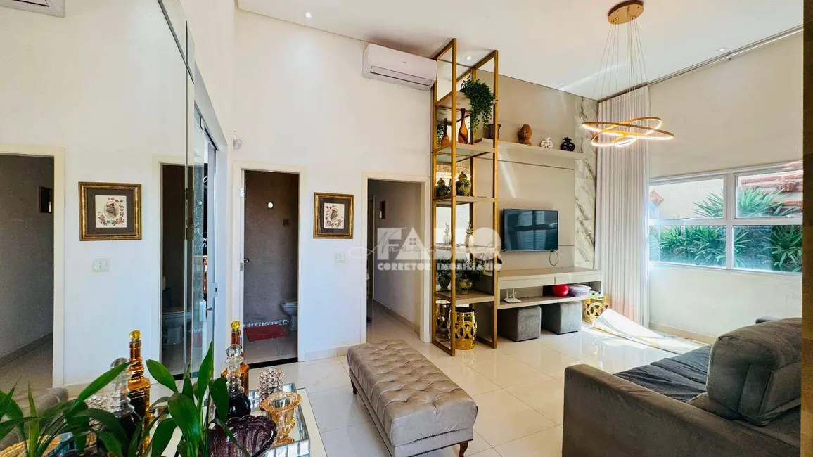 Casa com 3 quartos à venda, 242m2 em Sao Jose Do Rio Preto - SP - imagem 6 Foto 6 de Casa com 3 quartos à venda, 242m2 em Sao Jose Do Rio Preto - SP