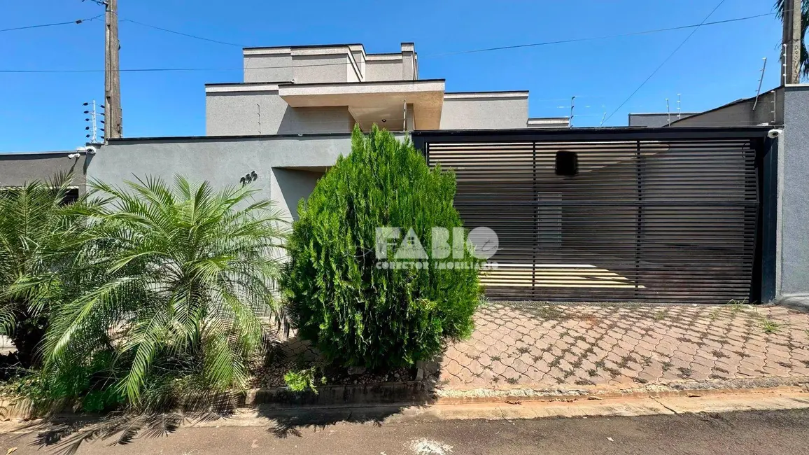 Foto 1 de Casa com 3 quartos à venda, 242m2 em Sao Jose Do Rio Preto - SP
