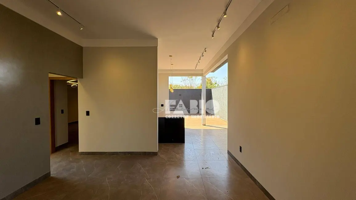 Foto 5 de Casa de Condomínio com 3 quartos à venda, 225m2 em Ipigua - SP