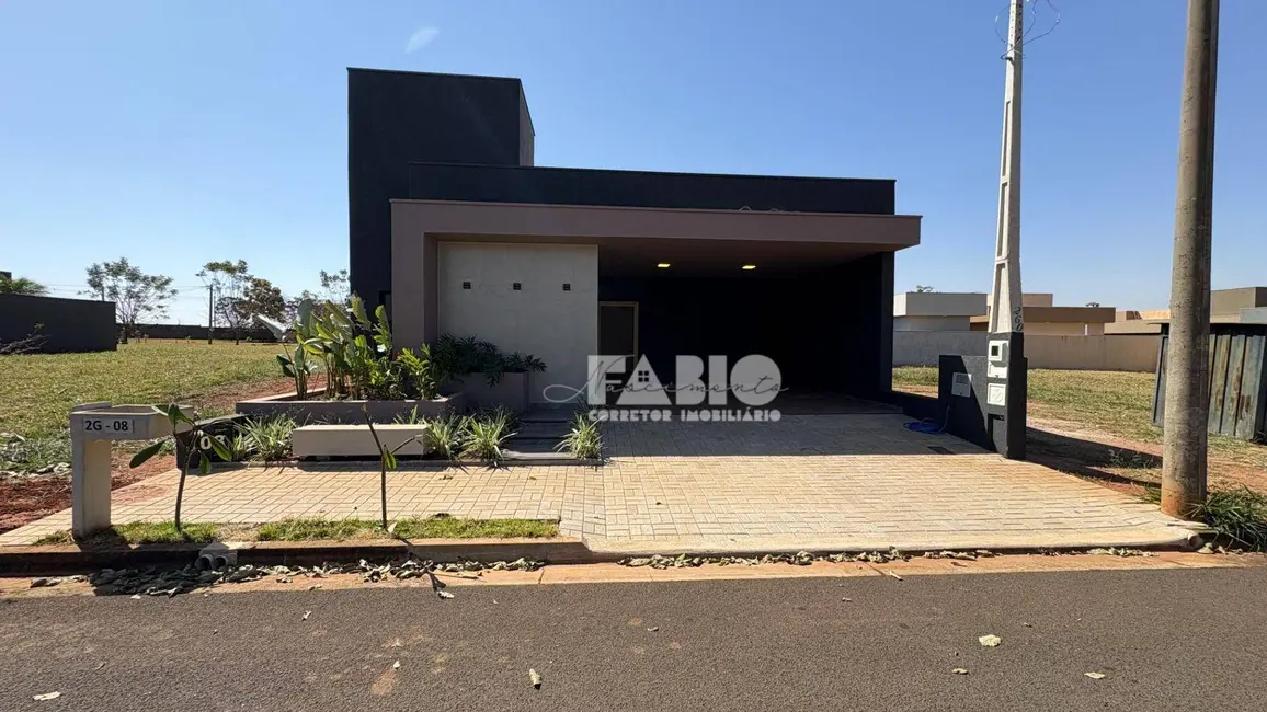 Foto 1 de Casa de Condomínio com 3 quartos à venda, 225m2 em Ipigua - SP