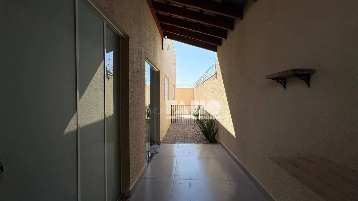 Foto 4 de Casa com 3 quartos à venda, 200m2 em Mirassol - SP