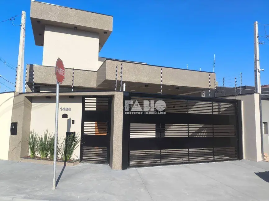 Foto 1 de Casa com 3 quartos à venda, 202m2 em Estância Jóckei Club, Sao Jose Do Rio Preto - SP