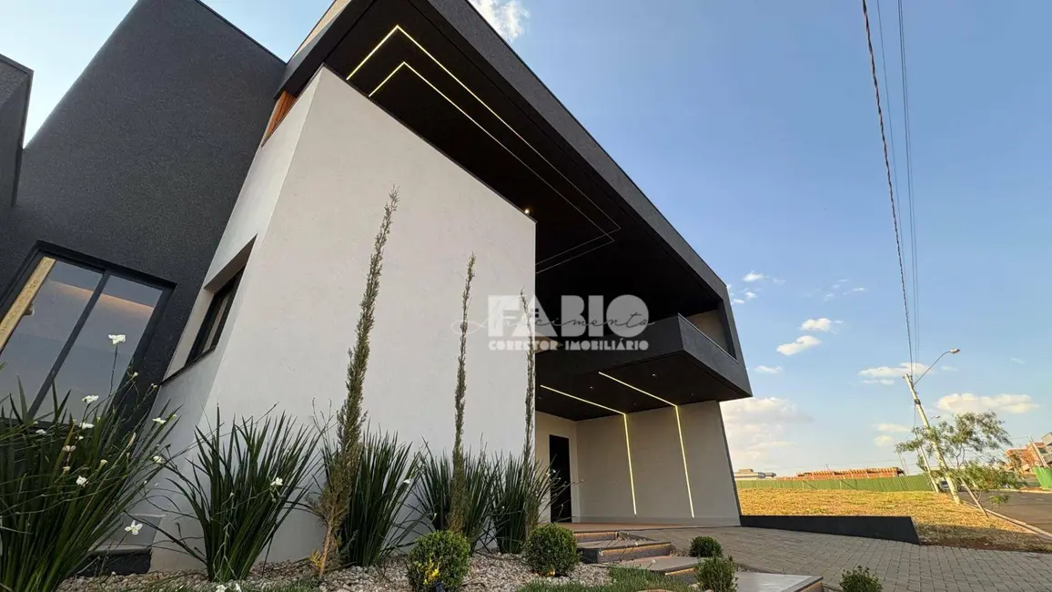 Foto 2 de Casa de Condomínio com 3 quartos à venda, 300m2 em Sao Jose Do Rio Preto - SP