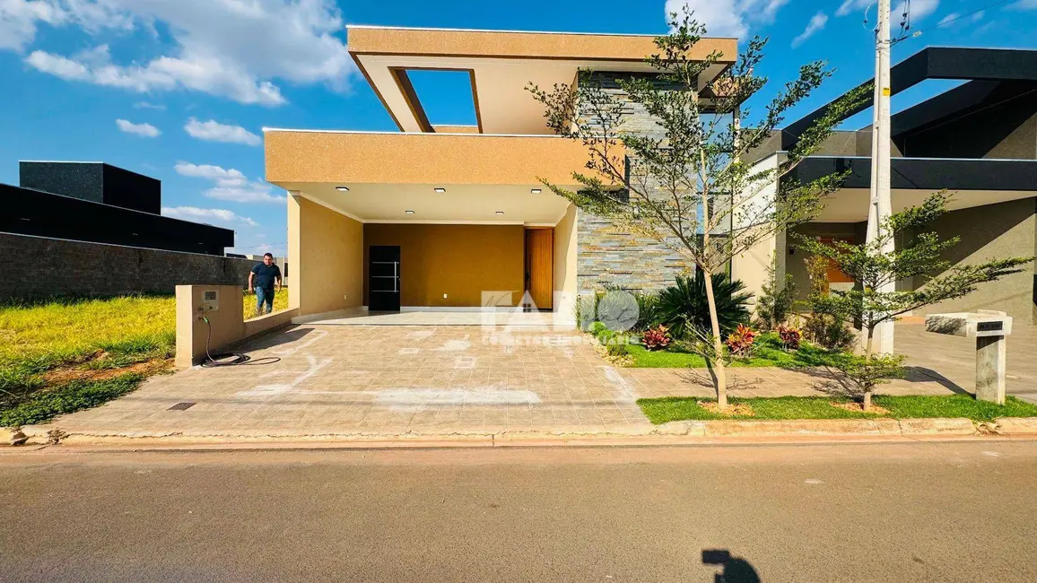 Foto 1 de Casa de Condomínio com 3 quartos à venda, 253m2 em Mirassol - SP