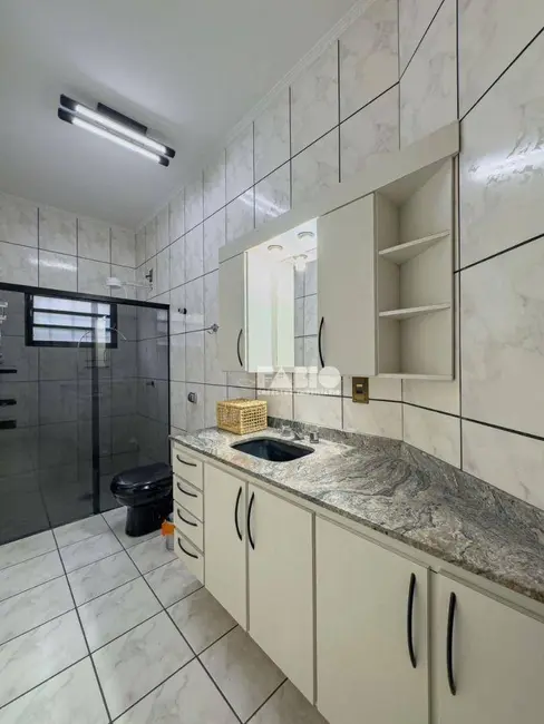 Casa com 3 quartos à venda, 300m2 em Vila São Judas Tadeu, Sao Jose Do Rio Preto - SP - imagem 8 Foto 8 de Casa com 3 quartos à venda, 300m2 em Vila São Judas Tadeu, Sao Jose Do Rio Preto - SP