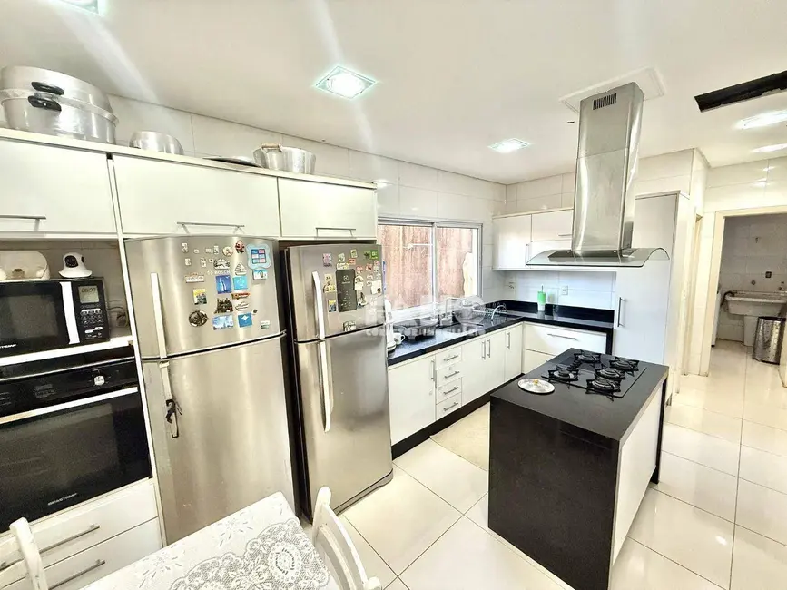 Foto 4 de Sobrado com 4 quartos para alugar, 520m2 em Residencial Eco Village I, Sao Jose Do Rio Preto - SP