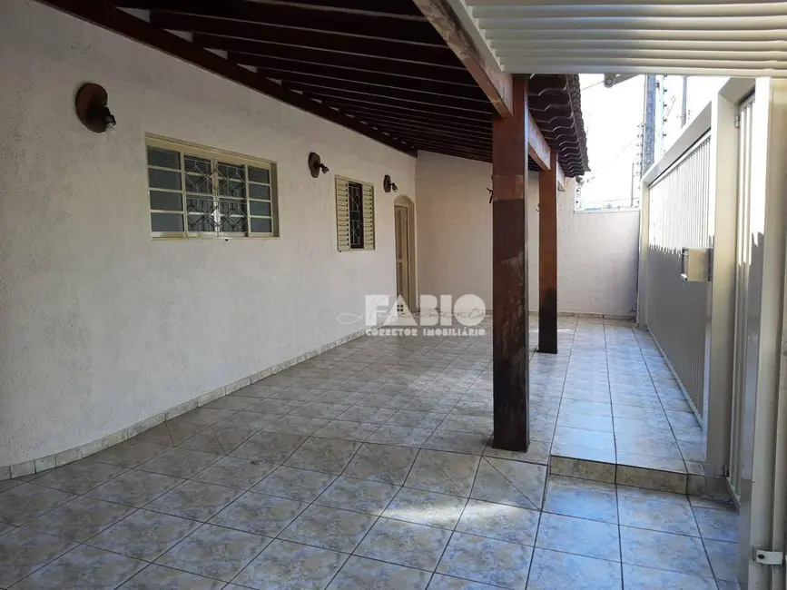 Casa com 3 quartos à venda, 312m2 em Jardim Conceição, Sao Jose Do Rio Preto - SP - imagem 3 Foto 3 de Casa com 3 quartos à venda, 312m2 em Jardim Conceição, Sao Jose Do Rio Preto - SP